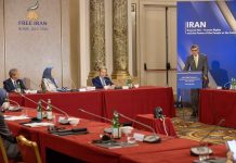 Internationale Politiker unterstützen in Rom eine demokratische Alternative für den Iran