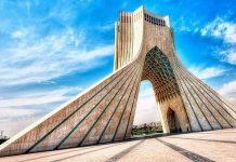 Die Architektur der Hoffnung und der Paranoia im Iran