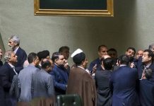 Irans Fraktionskrieg: Machtvakuum im Zentrum