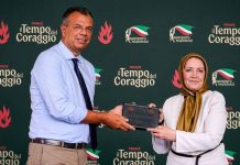 Vorsitzende des NWRI-Frauenkomitees erhält Courage Award auf großer Jugendkonferenz in Italien